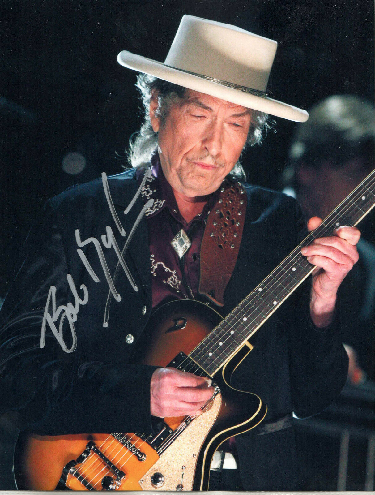 BOB DYLAN - POET/SONGWRITER - LEGEND - HAND SIGNED AUTOGRAPHED PHOTO WITH COA